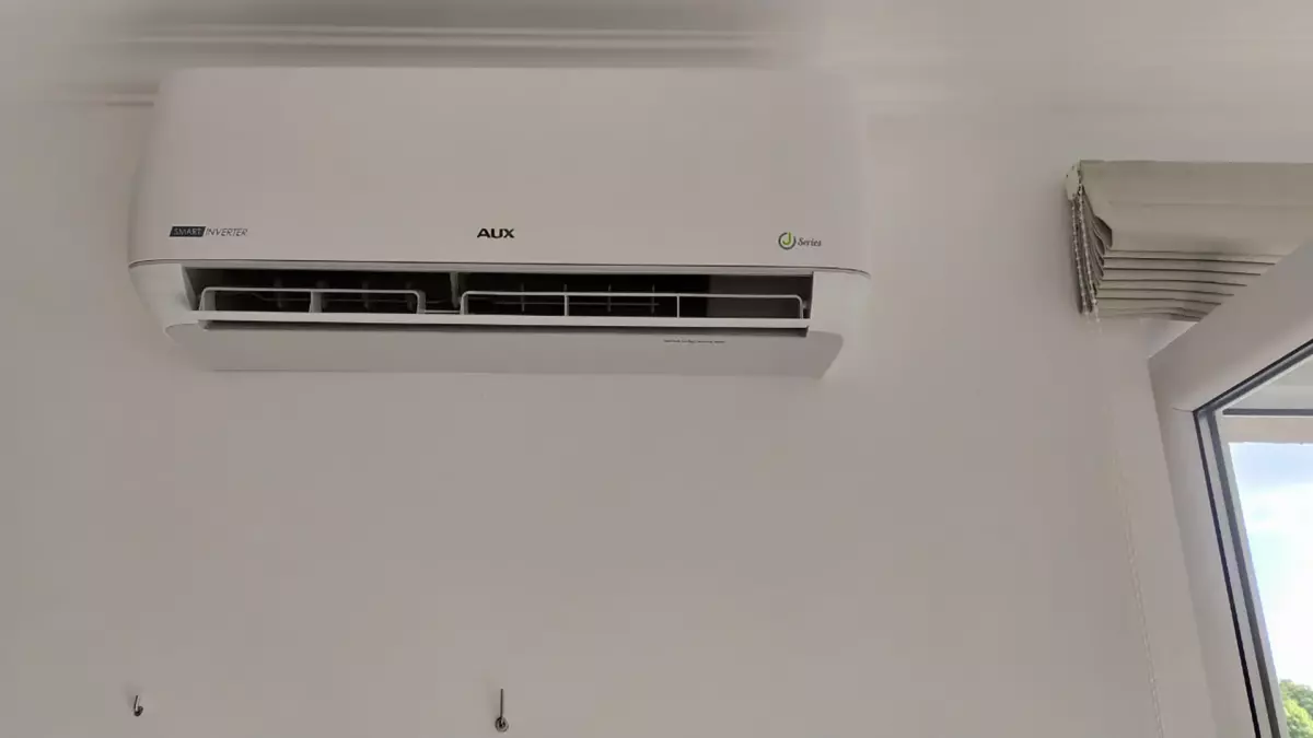 aux-j-inverter-2