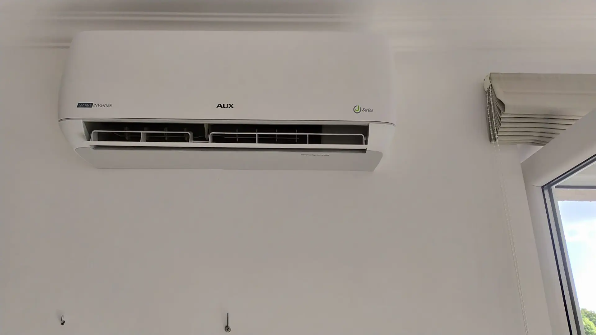 aux-j-inverter-2